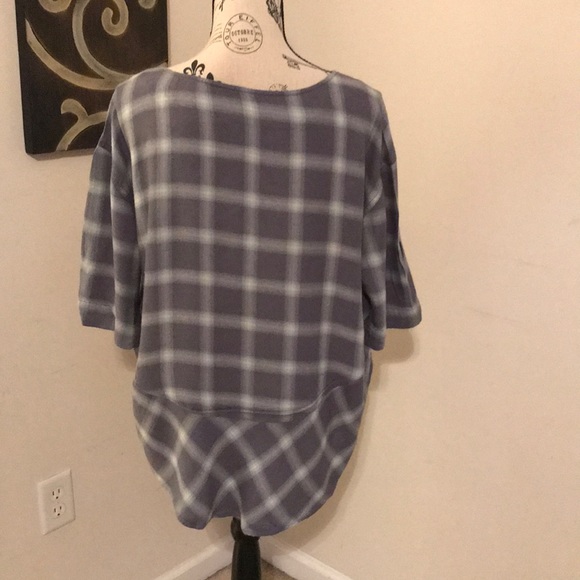Bundle 3 for $20. Blue plaid Calvin Klein tunic - Picture 4 of 4